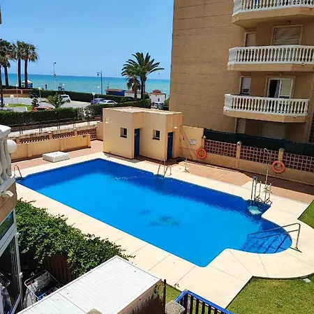Casa Playa Guadalmar, Beautiful Apartment In Front Of The Sea, Wifi, Ac, Smart Tv, Private Parking Malaga Exterior photo
