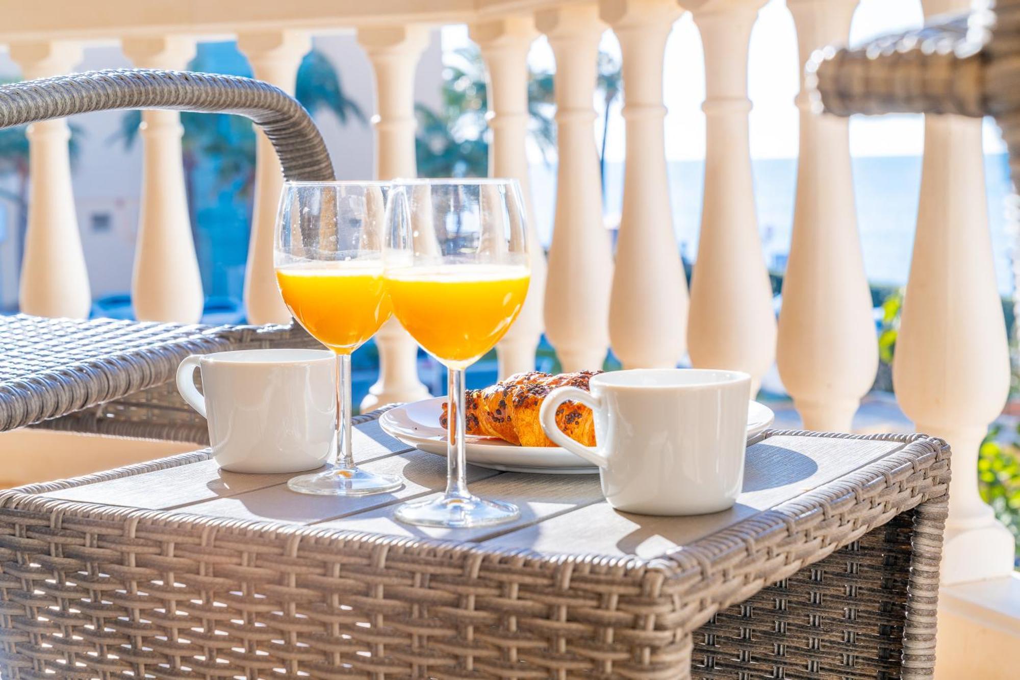 Appartement Casa Playa Guadalmar, Beautiful In Front Of The Sea, Wifi, Ac, Smart Tv, Private Parking