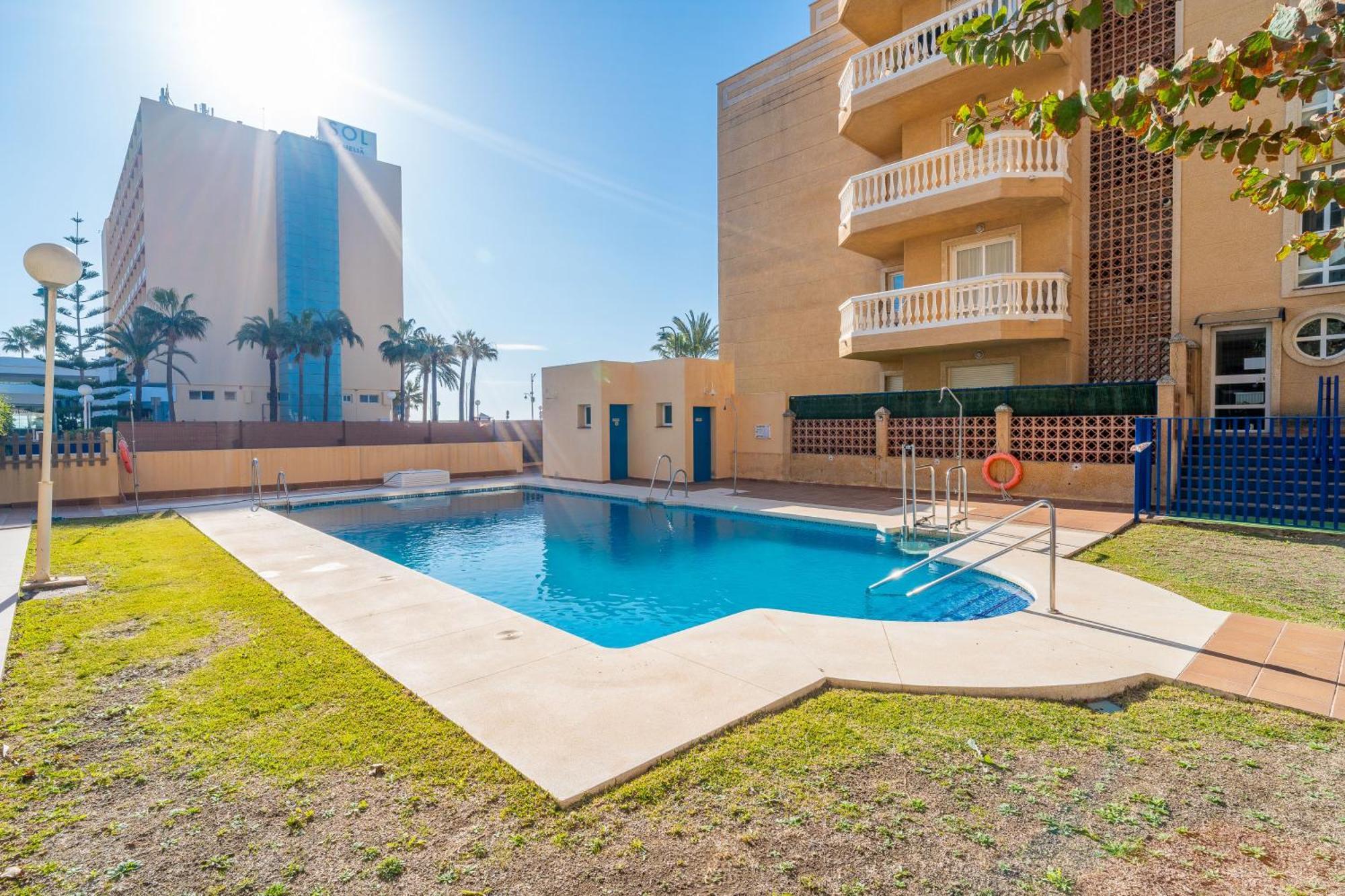 Appartement Casa Playa Guadalmar, Beautiful In Front Of The Sea, Wifi, Ac, Smart Tv, Private Parking