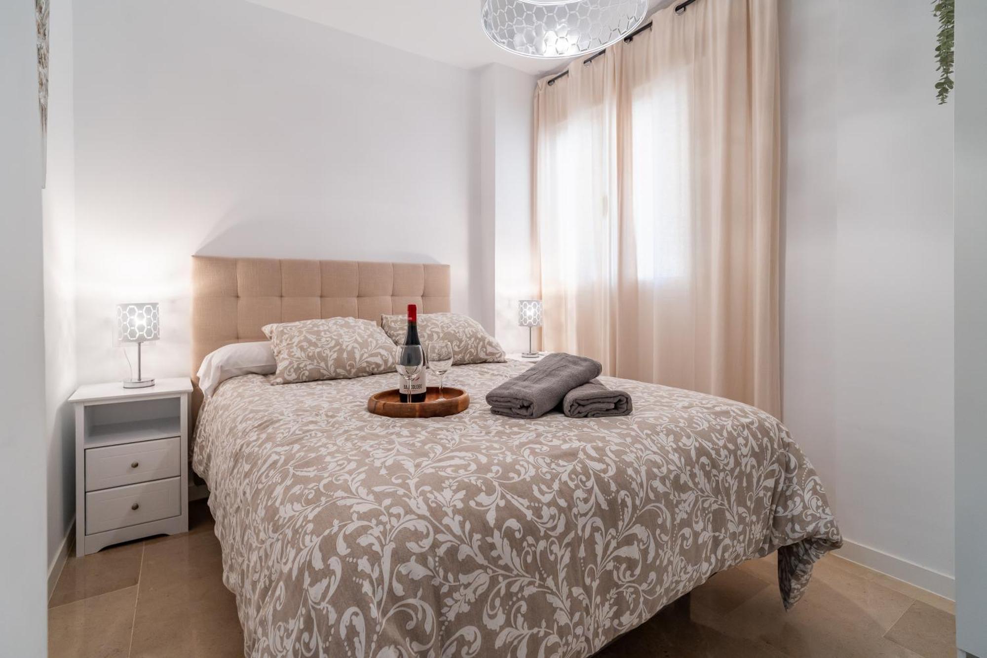 Casa Playa Guadalmar, Beautiful In Front Of The Sea, Wifi, Ac, Smart Tv, Private Parking Appartement Málaga